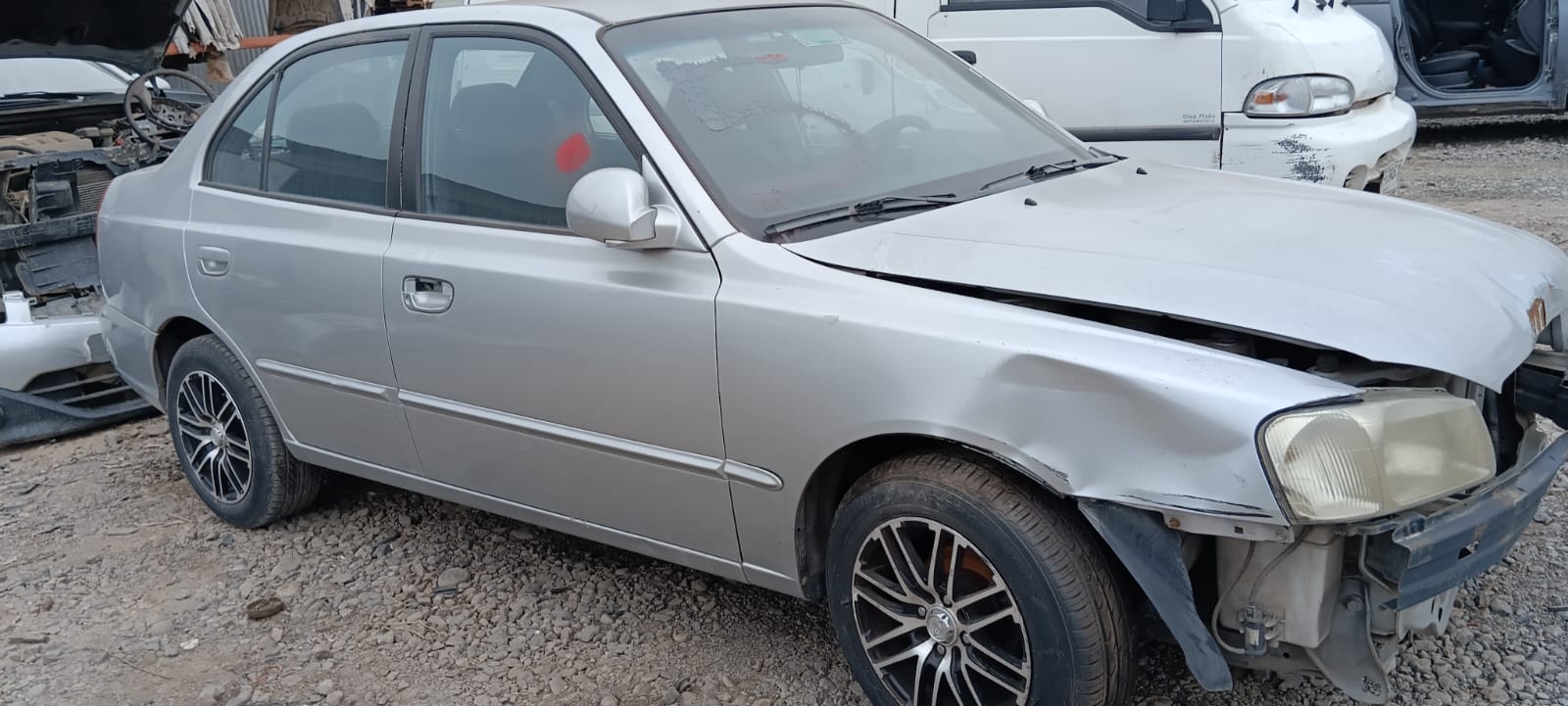  Hyundai ACCENT 2000    EN DESARME